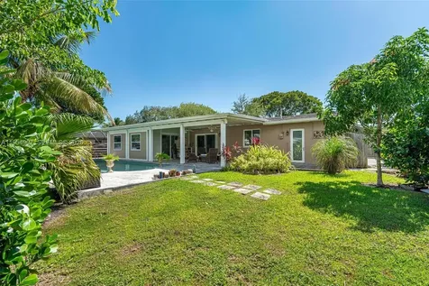 8761 Ridgeland Drive Cutler Bay FL 33157