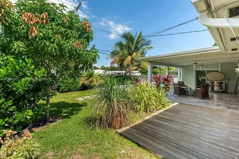 8761 Ridgeland Drive Cutler Bay FL 33157