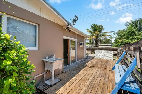 8761 Ridgeland Drive Cutler Bay FL 33157