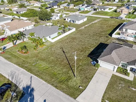 1317 NW 9th Terrace Cape Coral FL 33993