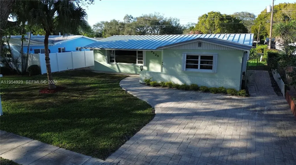 9425 SW 51st Place Cooper City FL 33328