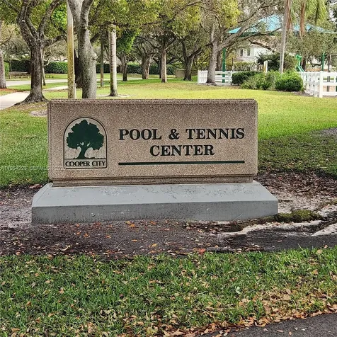 9425 SW 51st Place Cooper City FL 33328