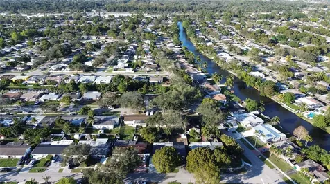 9425 SW 51st Place Cooper City FL 33328