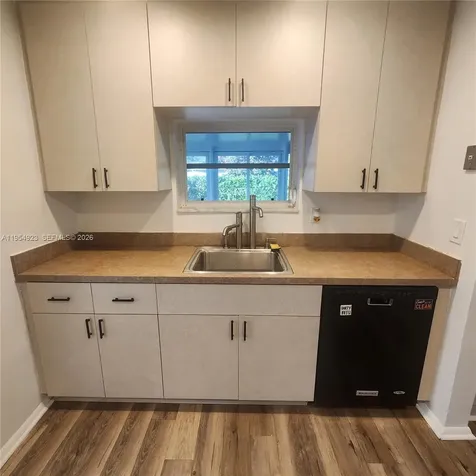 9425 SW 51st Place Cooper City FL 33328