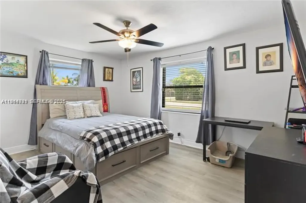 2407 Dewey Street Hollywood FL 33020