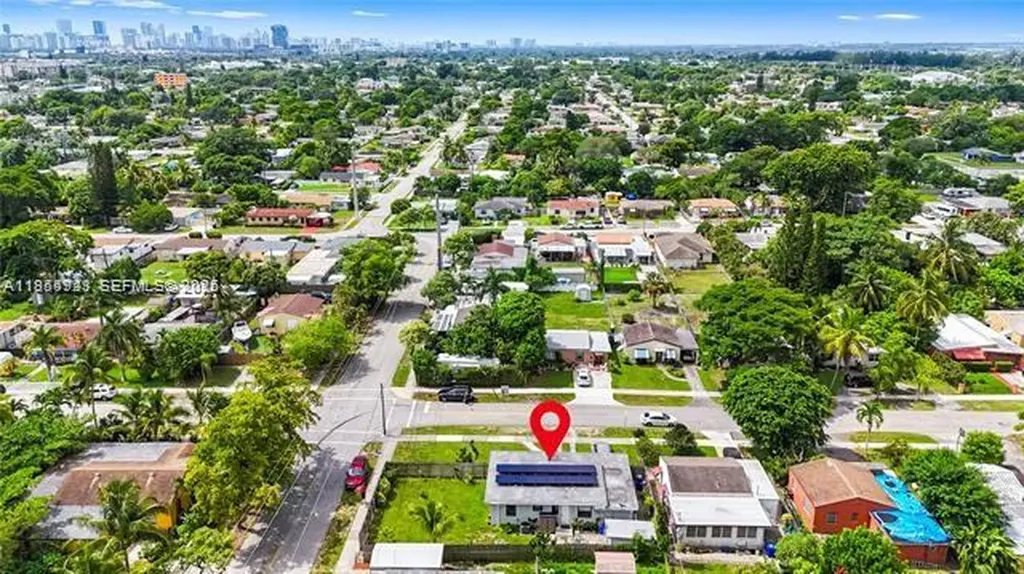 2407 Dewey Street Hollywood FL 33020