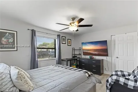 2407 Dewey Street Hollywood FL 33020