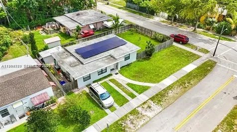 2407 Dewey Street Hollywood FL 33020