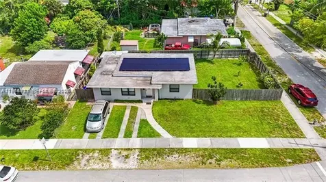 2407 Dewey Street Hollywood FL 33020