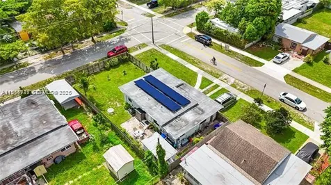 2407 Dewey Street Hollywood FL 33020
