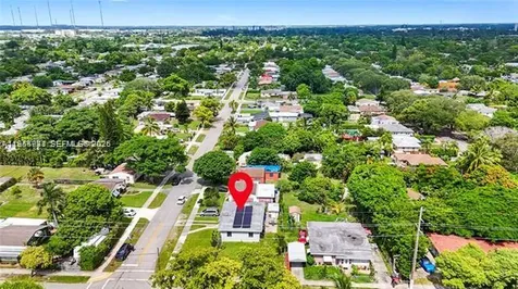 2407 Dewey Street Hollywood FL 33020