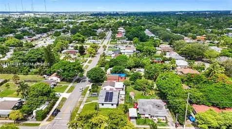 2407 Dewey Street Hollywood FL 33020