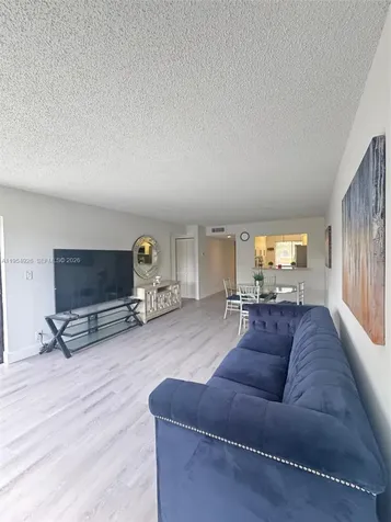163 Lakeview Drive Weston FL 33326