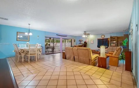 298 SE Grove Port St. Lucie FL 34983