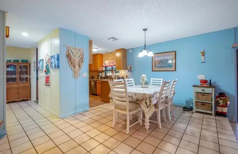 298 SE Grove Port St. Lucie FL 34983