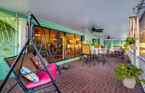 298 SE Grove Port St. Lucie FL 34983