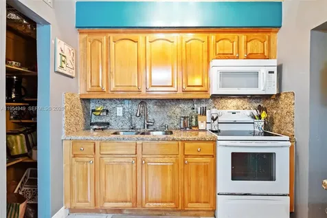 2661 SW 12th Terrace Fort Lauderdale FL 33315