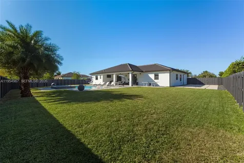 1410 NW 19th Street Homestead FL 33030