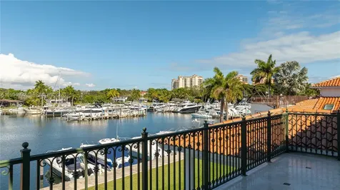 6275 Dolphin Drive Coral Gables FL 33158