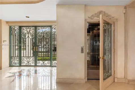 6275 Dolphin Drive Coral Gables FL 33158