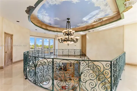 6275 Dolphin Drive Coral Gables FL 33158
