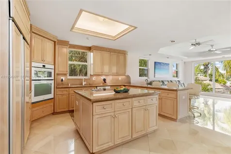 6275 Dolphin Drive Coral Gables FL 33158