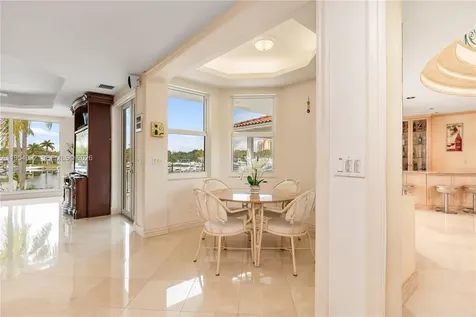 6275 Dolphin Drive Coral Gables FL 33158