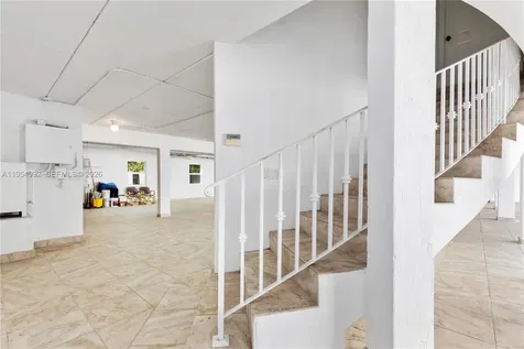6275 Dolphin Drive Coral Gables FL 33158