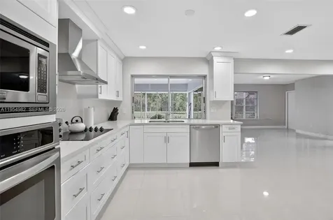 7141 SW 7th Street Plantation FL 33317