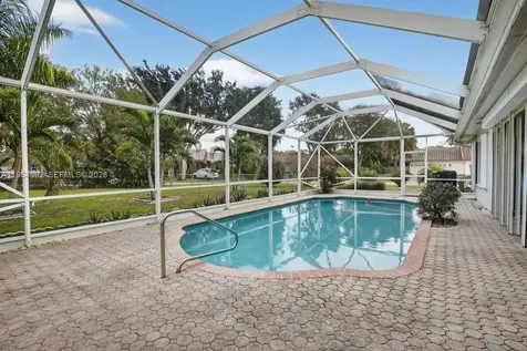 7141 SW 7th Street Plantation FL 33317