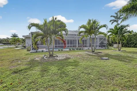 7141 SW 7th Street Plantation FL 33317
