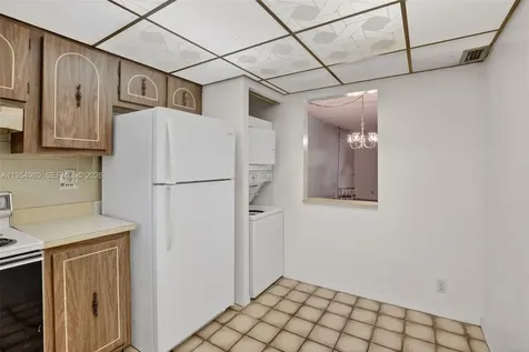 8523 Old Country Manor Davie FL 33328