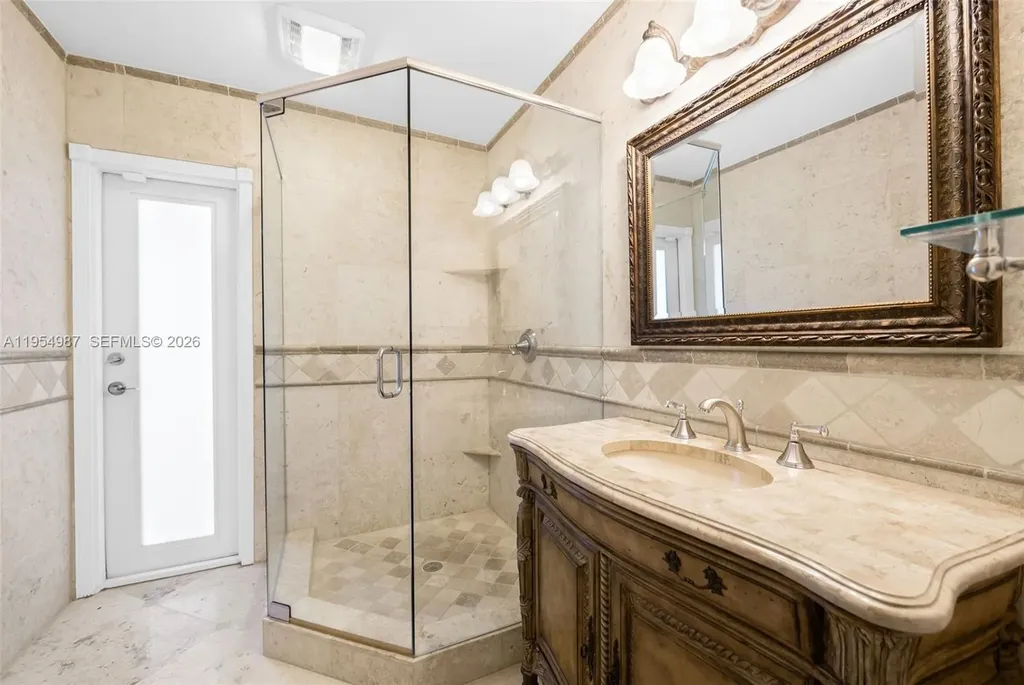 6200 NE 21st Road Fort Lauderdale FL 33308