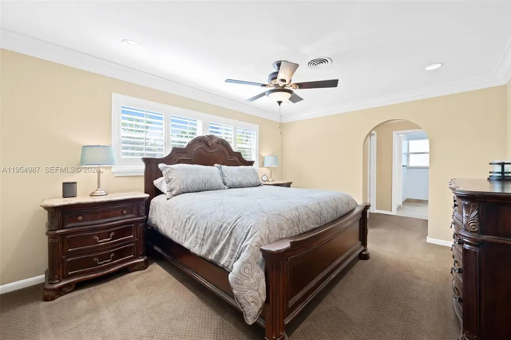 6200 NE 21st Road Fort Lauderdale FL 33308