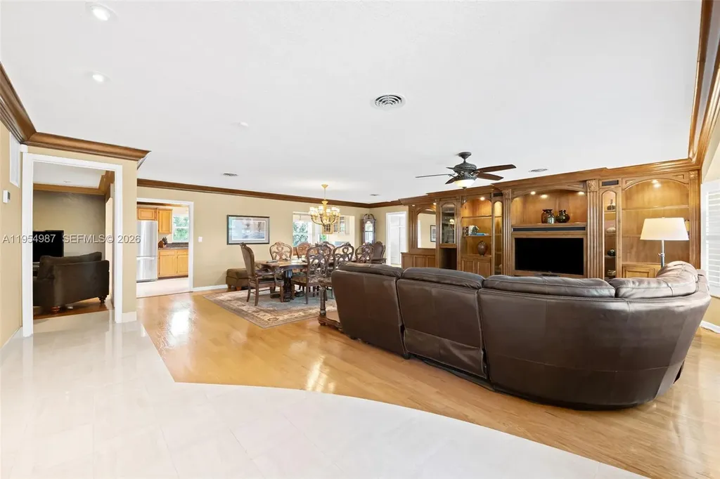 6200 NE 21st Road Fort Lauderdale FL 33308