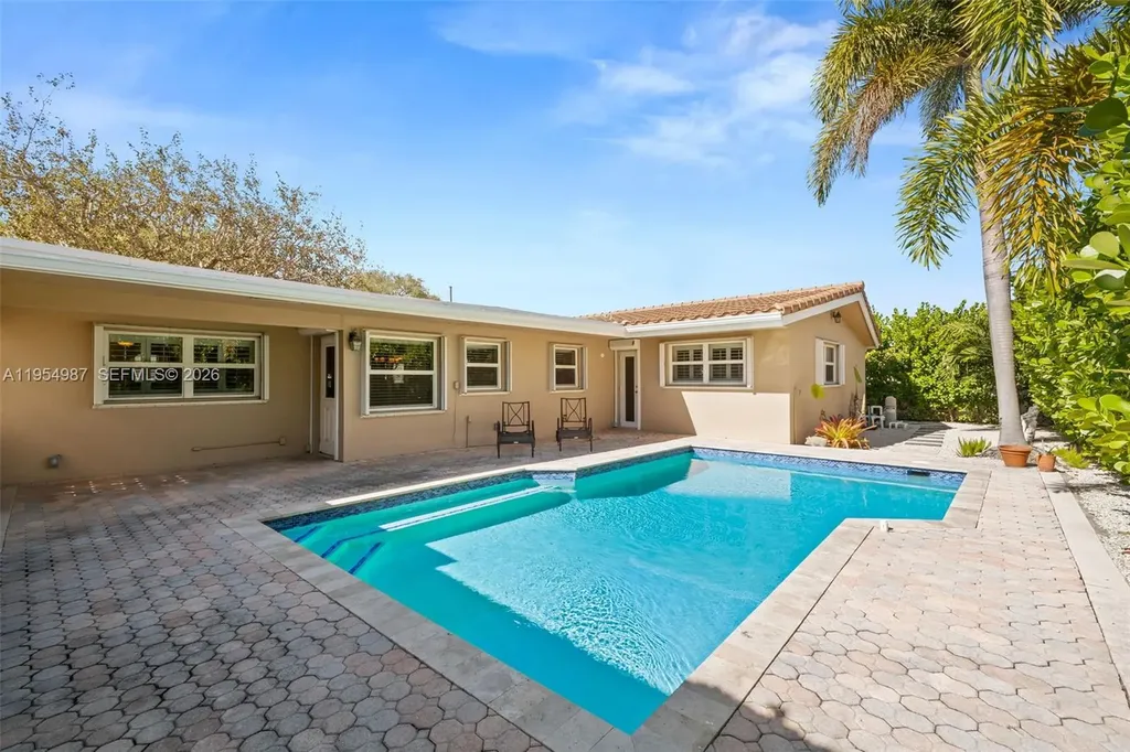 6200 NE 21st Road Fort Lauderdale FL 33308