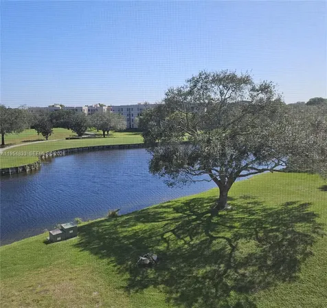 9441 Live Oak Place Davie FL 33324