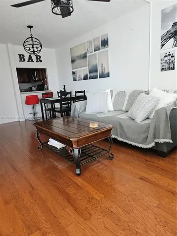 9441 Live Oak Place Davie FL 33324