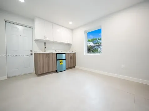1221 NW 75th Street Miami FL 33147