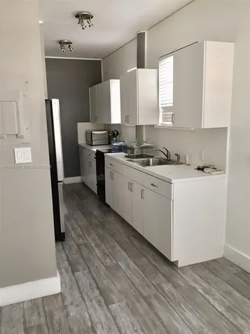 610 8th Street Miami Beach FL 33139