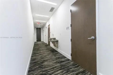 20200 W Dixie Highway Miami FL 33180