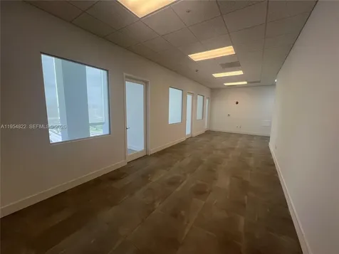20200 W Dixie Highway Miami FL 33180