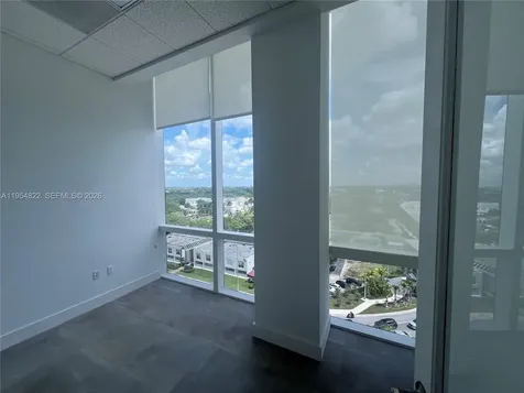 20200 W Dixie Highway Miami FL 33180