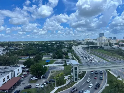 20200 W Dixie Highway Miami FL 33180