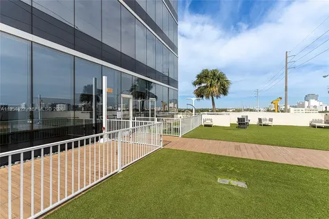 20200 W Dixie Highway Miami FL 33180