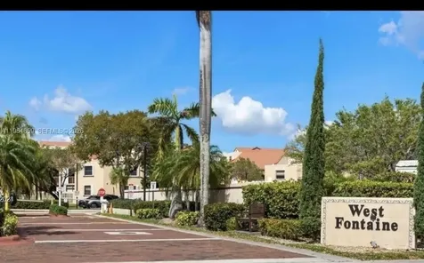 10229 NW 9th Street Circle Miami FL 33172