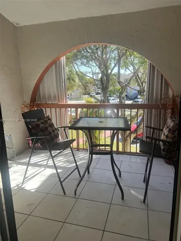 10229 NW 9th Street Circle Miami FL 33172