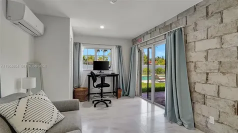 1311 Pierce Street Hollywood FL 33019