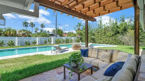 1311 Pierce Street Hollywood FL 33019