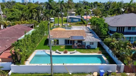 1311 Pierce Street Hollywood FL 33019
